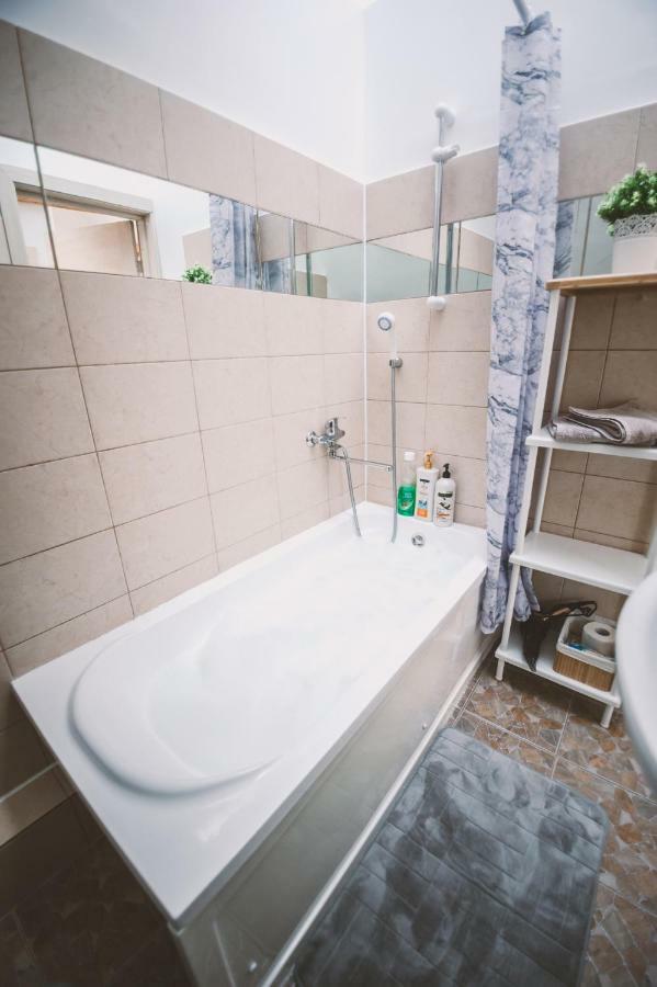 Apartamentai Niden - Su Terasa Ir Vaizdu I Marias Nidos Centre Eksteriør billede